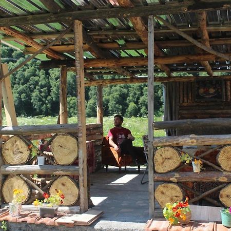 Hostal Warm House Kazbegi Exterior foto