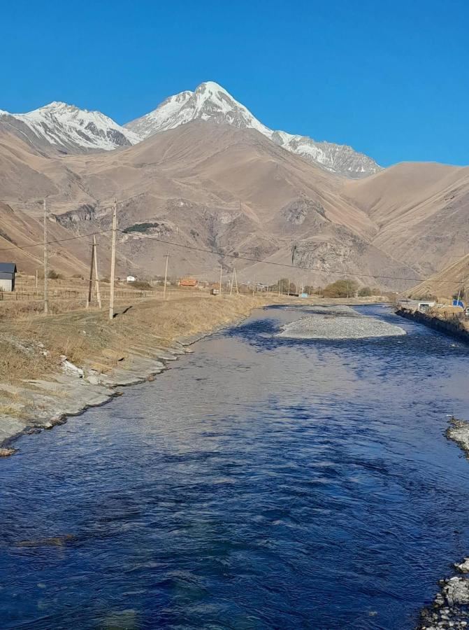 Hostal Warm House Kazbegi Exterior foto