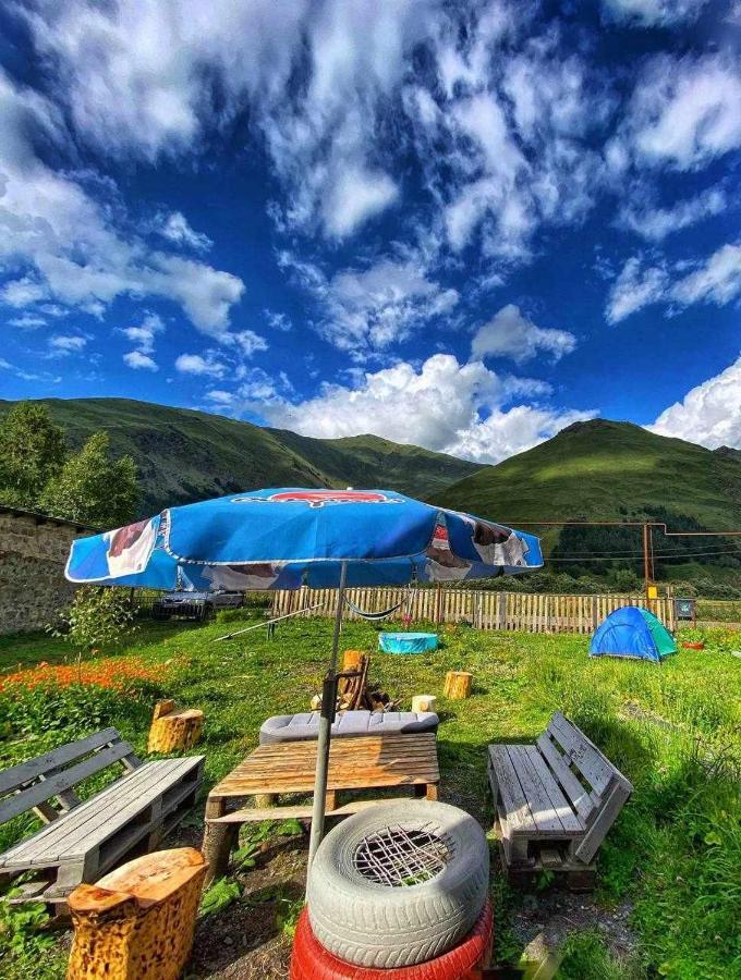 Hostal Warm House Kazbegi Exterior foto